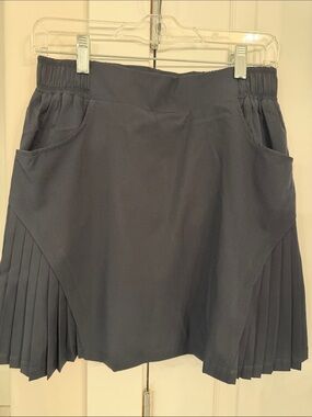 NWT size XS/ SP Women’s Black Pleated Golf Skirt pockets & shorts